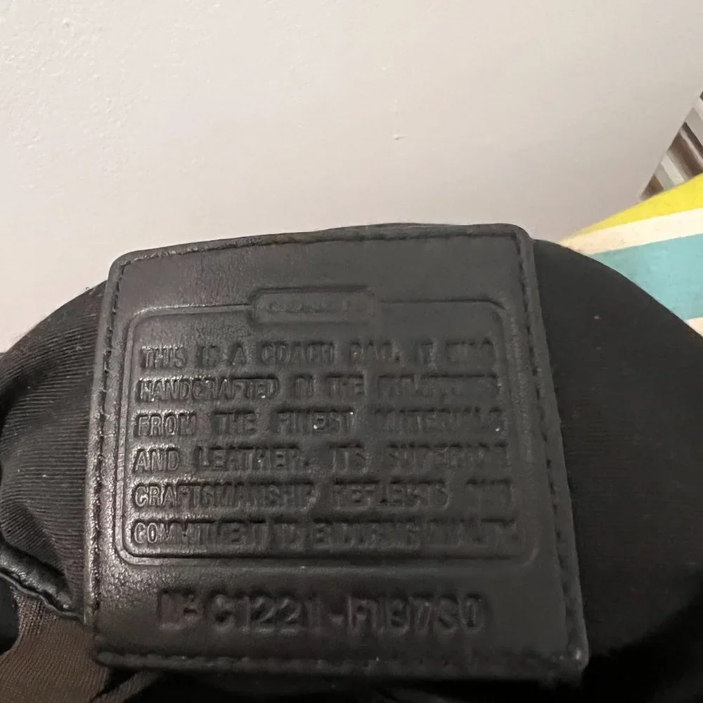 Coach f19730 optic